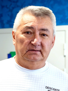 Пешков Юрий Васильевич.